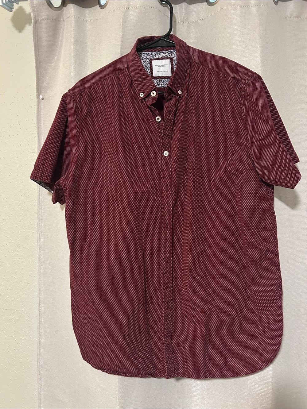 Men's Short-Sleeve Button-Down Shirt - Burgundy
